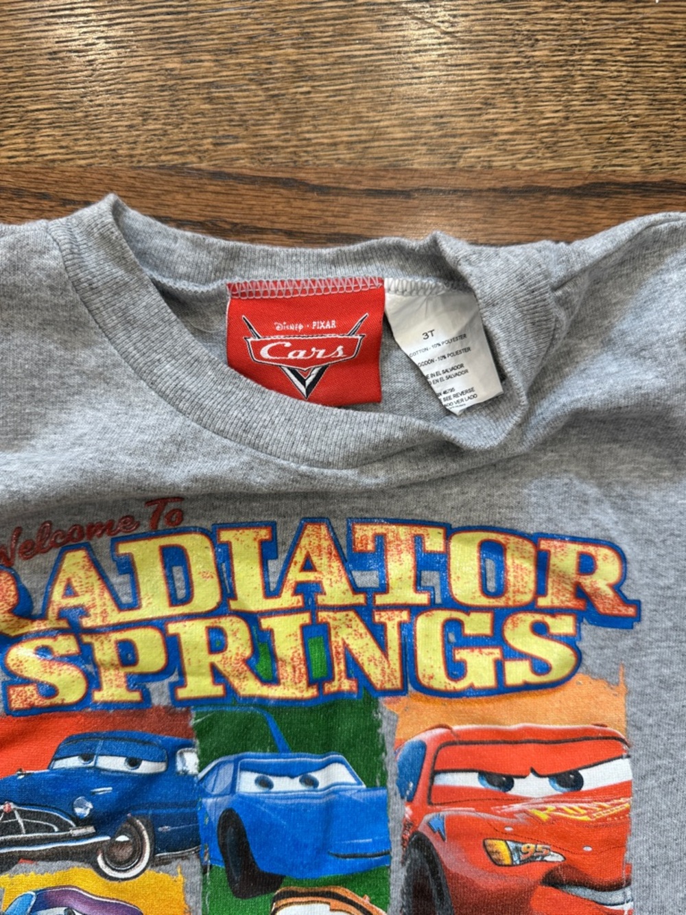 Disney Cars Gray & Red Radiator Springs and Piston Cup Kids Tops - Picture 6 of 6